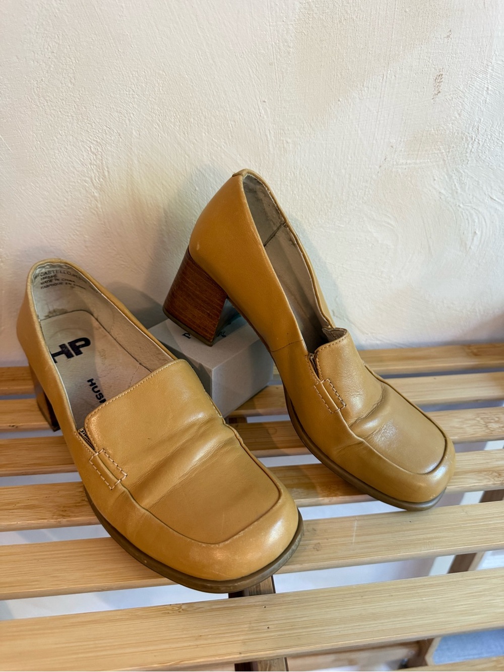 Vintage 90s | Hush Puppies | Castello Tan Leather | Block Heel Loafers | Size 6
